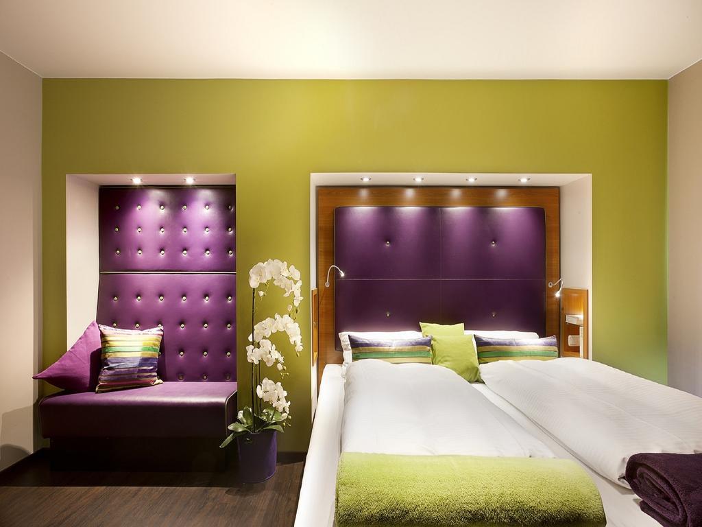 Hotel Am Turm Кауфбойрен Номер фото